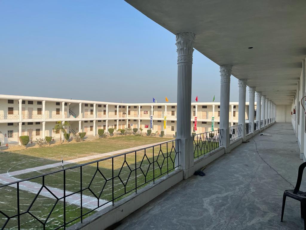 Dr. Ravinder Convent School
